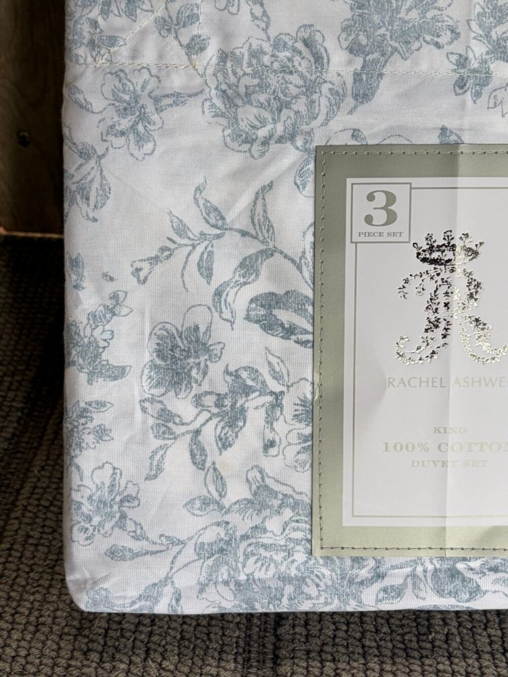 Rachel Ashwell Shabby King Size Cotton Duvet Set - BLUE Floral (106" X 90") - Picture 5 of 8